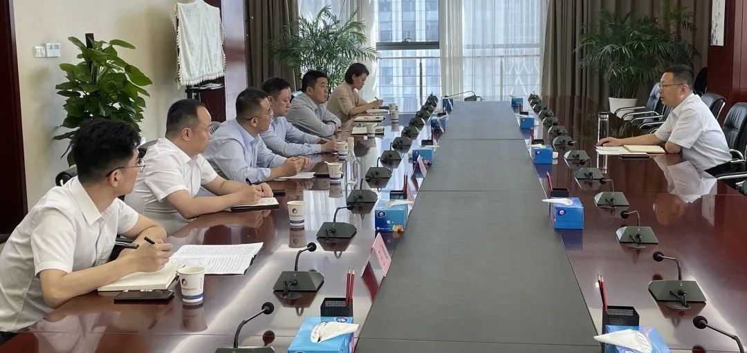 公司黨委書(shū)記、董事長(zhǎng)杜巖岫帶隊(duì)赴合肥考察學(xué)習(xí)